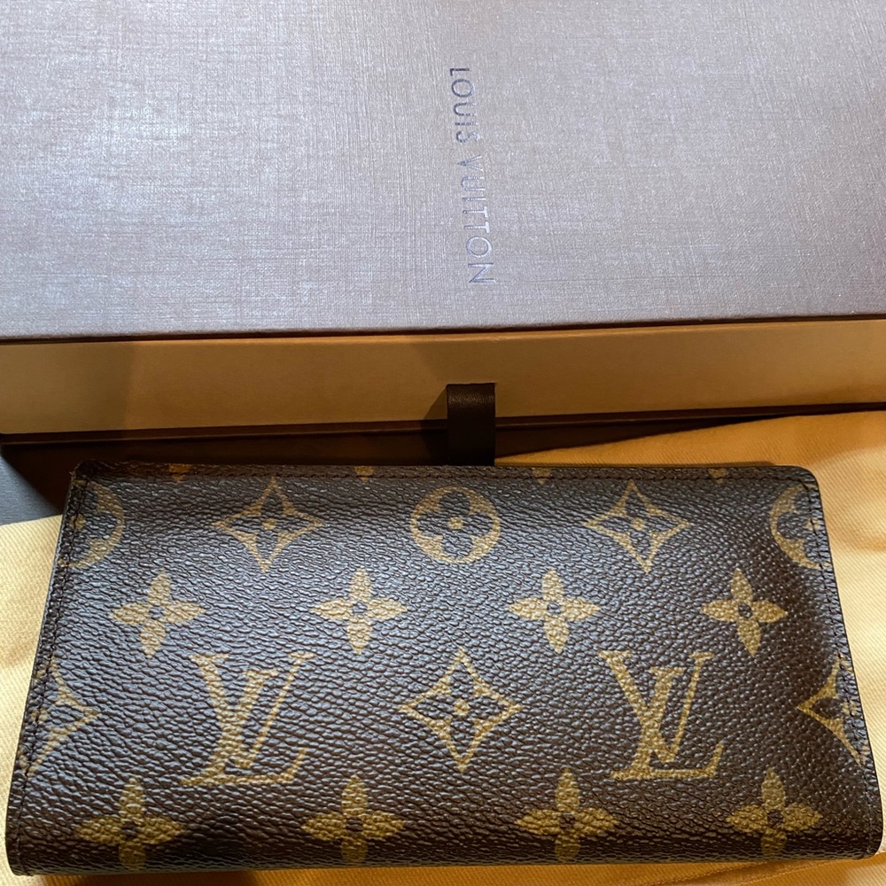 Vintage Louis Vuitton, check book cover